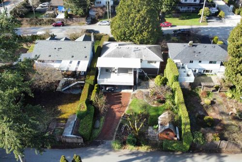 3726 Sefton St, Port Coquitlam, BC, V3B3R5 | Card Image