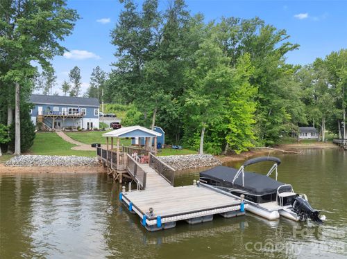 645 Riverside Dr, Lexington, NC, 27292-7979 | Card Image
