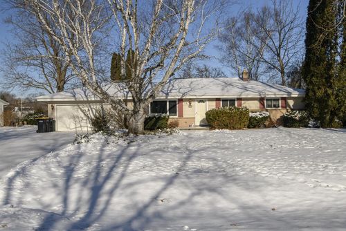 4980 W Willow Road, Brown Deer, WI, 53223 | Card Image