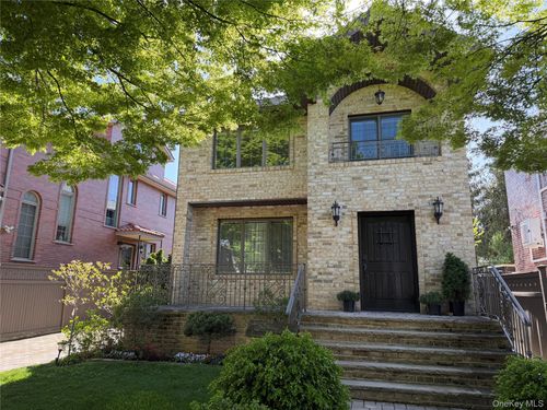 39-12 215th Pl, Bayside, NY, 11361-2314 | Card Image