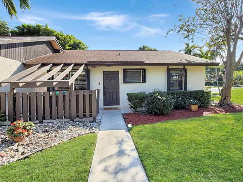 48 Via De Casas Norte, Boynton Beach, FL, 33426-8813 | Card Image