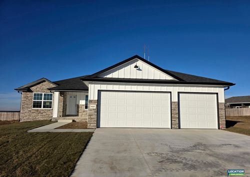 7622 Vera Dr, Lincoln, NE, 68516-2178 | Card Image