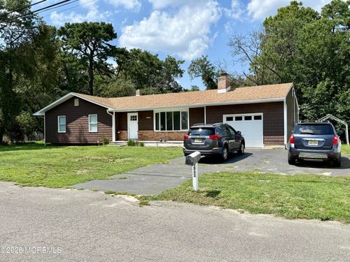 1533 5th Ave, Toms River, NJ, 08757-2815 | Card Image