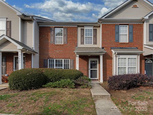 3427 Calpella Ct, Charlotte, NC, 28262-6475 | Card Image