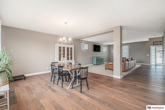 18514 Olive Cir, House other with 4 bedrooms, 4 bathrooms and 3 parking in Omaha NE | Image 9