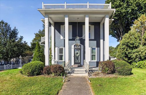 402 N Main Street, Nappanee, IN, 46550 | Card Image