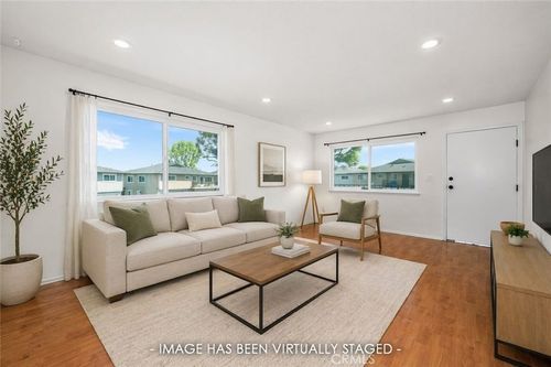 96d-7837 Arbor Cir, Huntington Beach, CA, 92647-7358 | Card Image