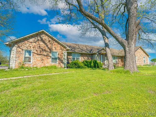 21125 State Highway 99 S, Stonewall, OK, 74871-6221 | Card Image