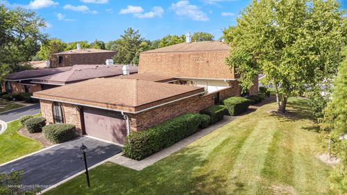 2510 Salceda Dr, Northbrook, IL, 60062-7013 | Card Image