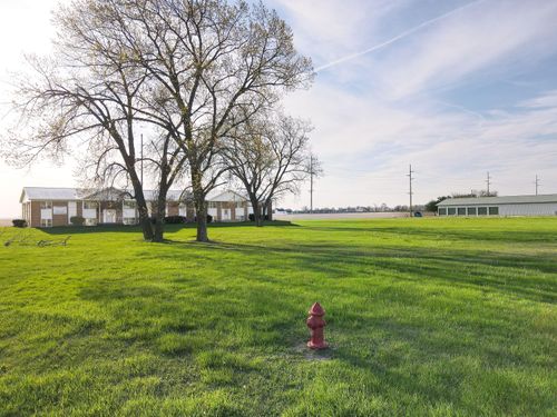 405 N 7th St, Kentland, IN, 47951 | Card Image