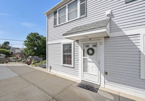 17-166 Pinehurst Ave, Swansea, MA, 02777-1738 | Card Image