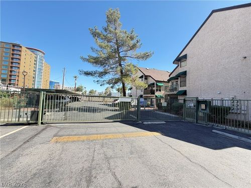 102-510 Elm Dr, Las Vegas, NV, 89169-3675 | Card Image