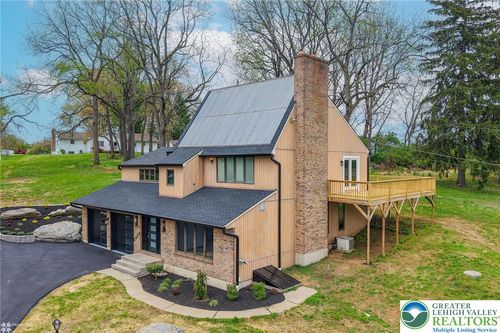 4410 Circle Dr, Bethlehem, PA, 18020-9605 | Card Image