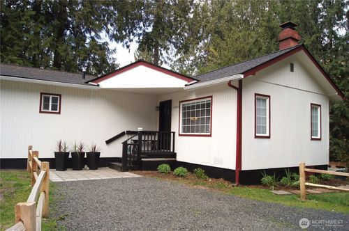 16582 Delate Rd Ne, Poulsbo, WA, 98370-8626 | Card Image