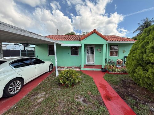 2377 Nw 84th St, Miami, FL, 33147-4137 | Card Image