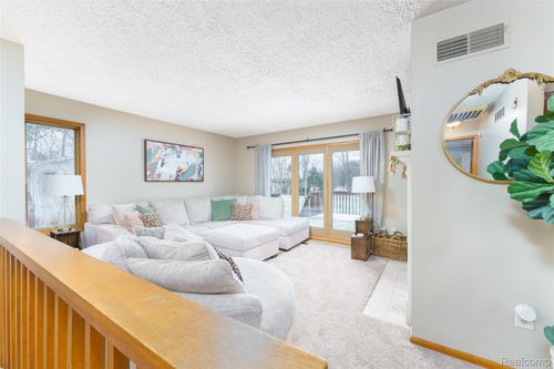 1810 Linn Rd, Williamston, MI, 48895-9769 | Card Image