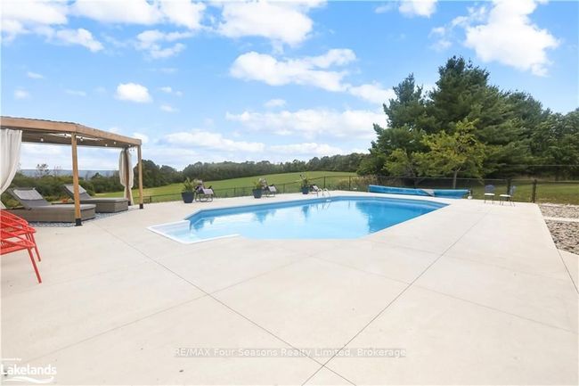 086131 Sideroad 7, House other with 4 bedrooms, 2 bathrooms and 4 parking in Meaford ON | Image 25