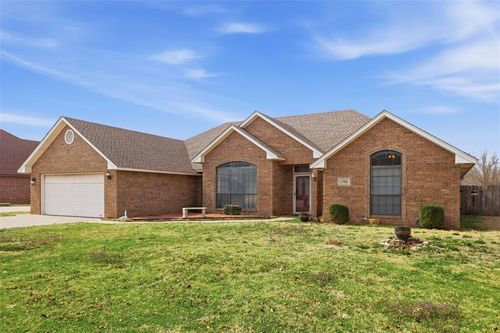 1706 Constitution Ave, Enid, OK, 73703-2041 | Card Image