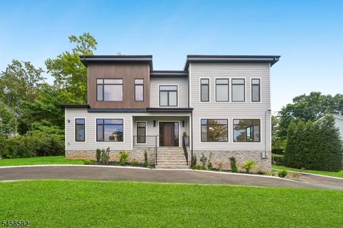 30 Winthrop Rd, Short Hills, NJ, 07078-1431 | Card Image