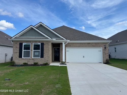68 Powell Pl, Byhalia, MS, 38611-7891 | Card Image