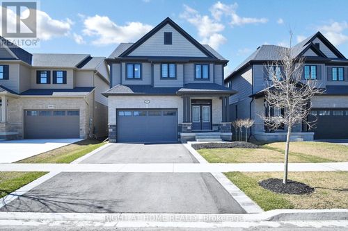3805 Simpson Lane, Fort Erie (Black Creek), ON, L2V0K1 | Card Image