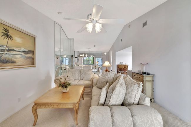 APT-201 - 7618 Tahiti Ln, Condo with 3 bedrooms, 2 bathrooms and null parking in Lake Worth FL | Image 15