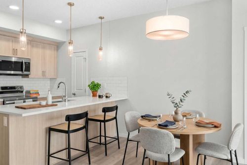 2411-33 Carringham Gate Nw, Calgary, AB, T3P2H6 | Card Image