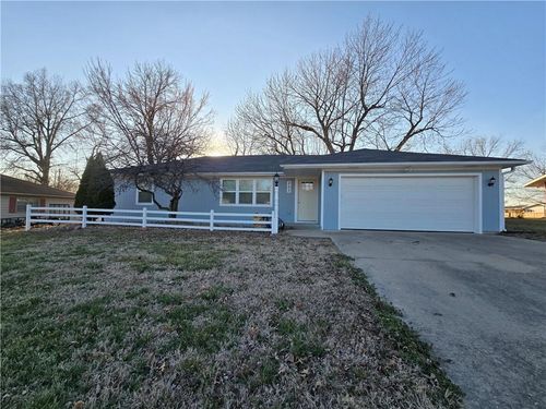 203 Kristine Avenue, Clinton, MO, 64735 | Card Image