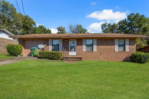 123 S Ward St, Quincy, FL, 32351-3082 | Card Image