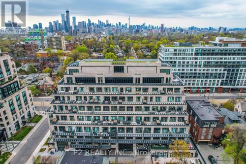 208-2 Forest Hill, Toronto (Casa Loma), ON, M4V2L3 | Card Image