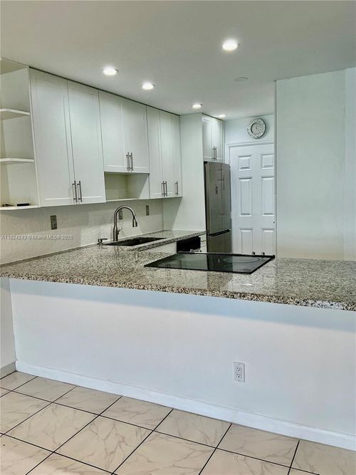 32-1160 Ne 191st St, Miami, FL, 33179-4091 | Card Image