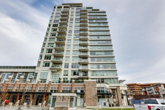 1106 - 1473 Johnston Road, Condo with 2 bedrooms, 2 bathrooms and 1 parking in White Rock BC | Image 1