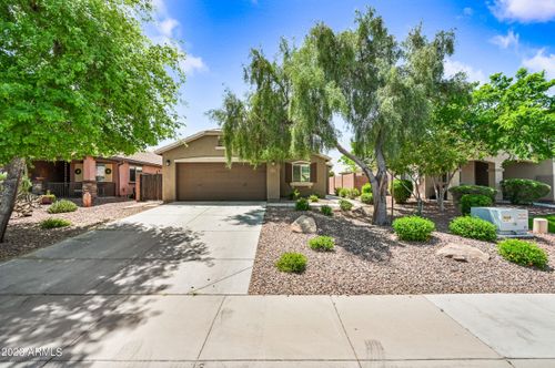 2209 E Hazeltine Way, Gilbert, AZ, 85298-7476 | Card Image
