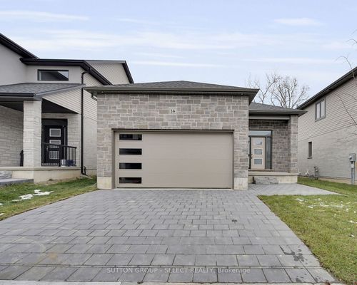 14-7966 Fallon Dr, Granton, ON, N0M1V0 | Card Image