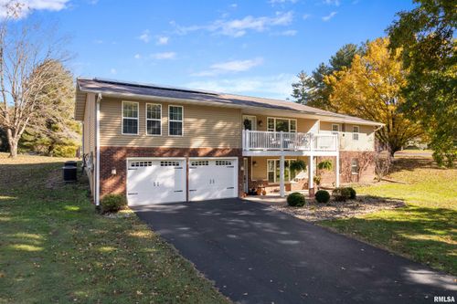 524 N Main St, Jonesboro, IL, 62952-1800 | Card Image