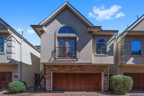 325 Grove St, Houston, TX, 77020-6025 | Card Image