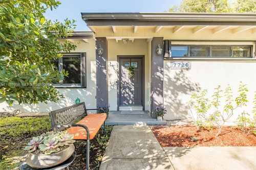 7720 Sw 59th Ct, South Miami, FL, 33143 | Card Image