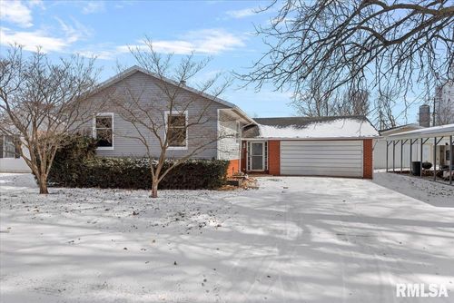 310 N Dye, Virden, IL, 62690 | Card Image