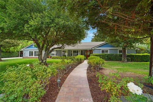 29318 Hasley Canyon Rd, Castaic, CA, 91384-3226 | Card Image