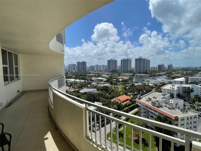 APT-1619 - 3180 S Ocean Dr, Condo with 2 bedrooms, 2 bathrooms and null parking in Hallandale Beach FL | Image 15