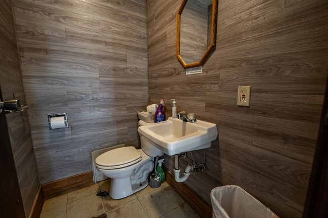 101 N Maple St, Home with 0 bedrooms, 2 bathrooms and null parking in Bainbridge OH | Image 29
