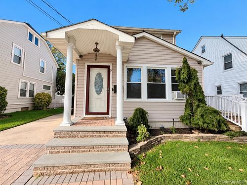 53 Harvard Street, North Hempstead, NY, 11596 | Card Image