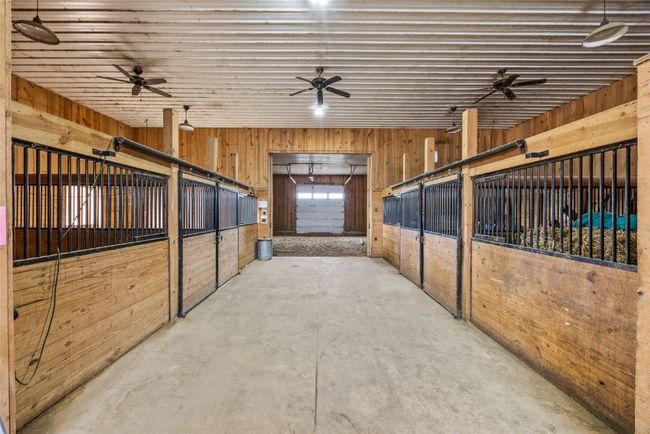 1415 Turkey Run Ne, House other with 5 bedrooms, 6 bathrooms and null parking in Solon IA | Image 43