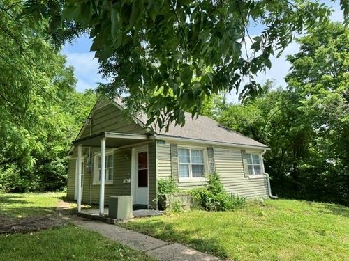 220 Corbin St, Liberty, MO, 64068-1614 | Card Image