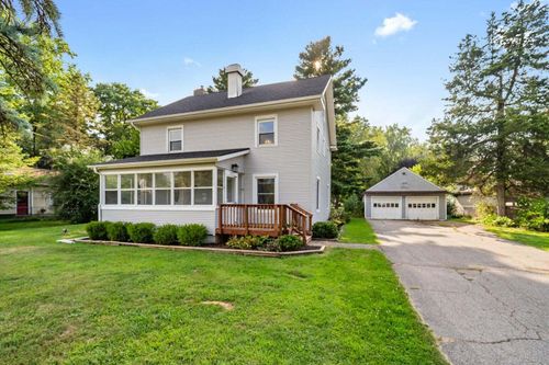 1050 Maynard Ave, Jackson, MI, 49202-2940 | Card Image