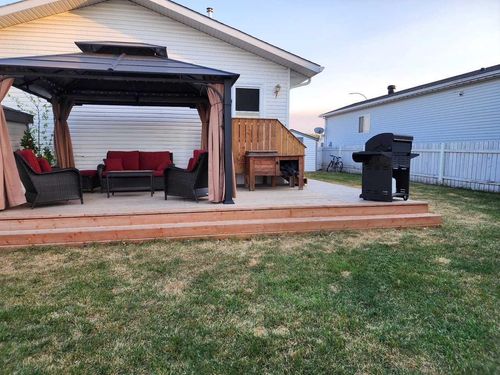 18 Jackson Pl, Whitecourt, AB, T7S1T7 | Card Image