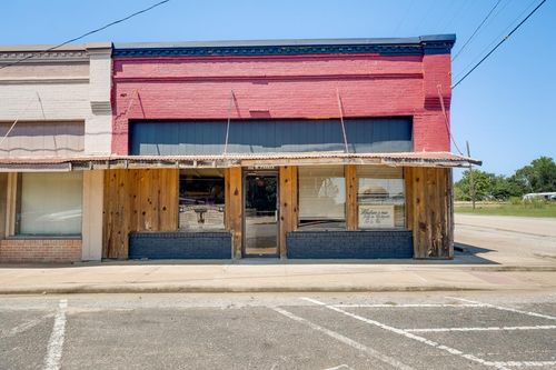102 W Parker St, Elkhart, TX, 75839-7607 | Card Image