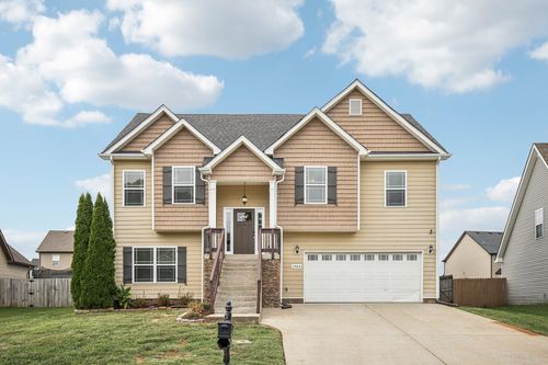 2964 Mcmanus Cir, Clarksville, TN, 37042-1464 | Card Image