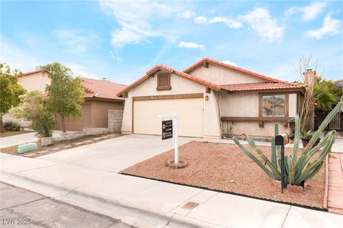 6513 Deadwood Rd, Las Vegas, NV, 89108-4427 | Card Image