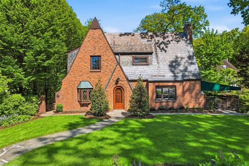 39 Windsor Rd, Pittsburgh, PA, 15215-1811 | Card Image